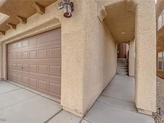 3rd image of 10579 Mann St