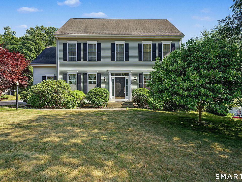 1st image of 25 Fenwick Drive