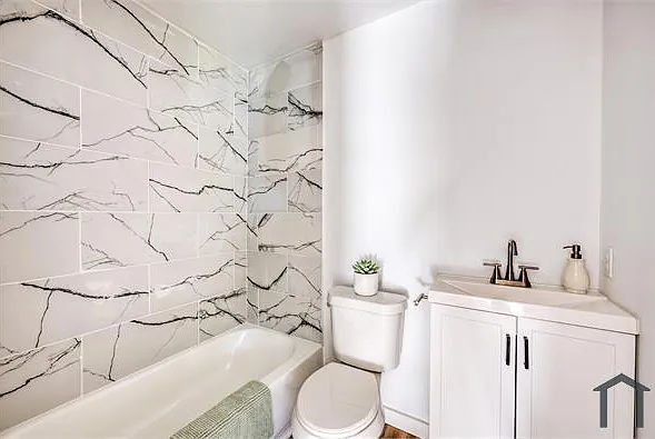 4 bed, $3,400 — Photo 4