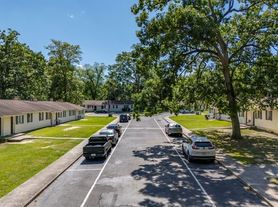 722 Douglas St, Camden, SC