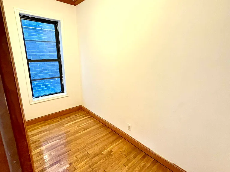 11 Avenue D #12 — Photo 8