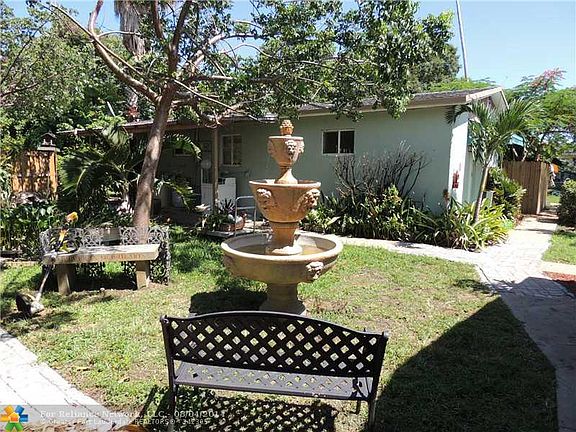 4th image of 114 NW 25th St