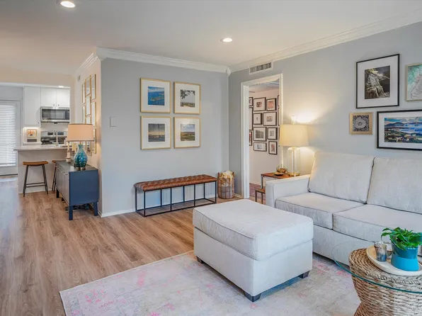 10763 Villager Rd APT D, Dallas, TX 75230