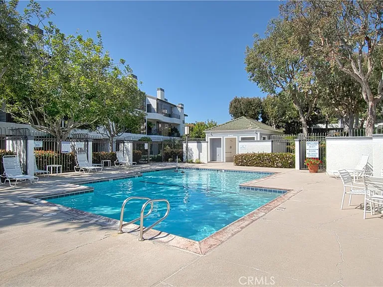 240 Nice Ln #102 — Photo 25