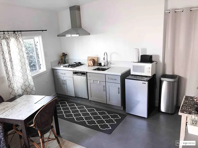 808 California Ave #808 — Photo 4