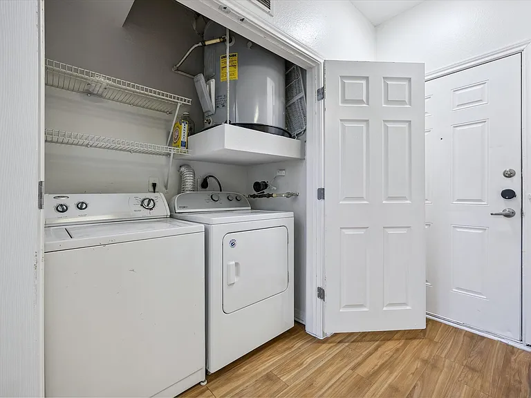 2502 Leon St #501 — Photo 12