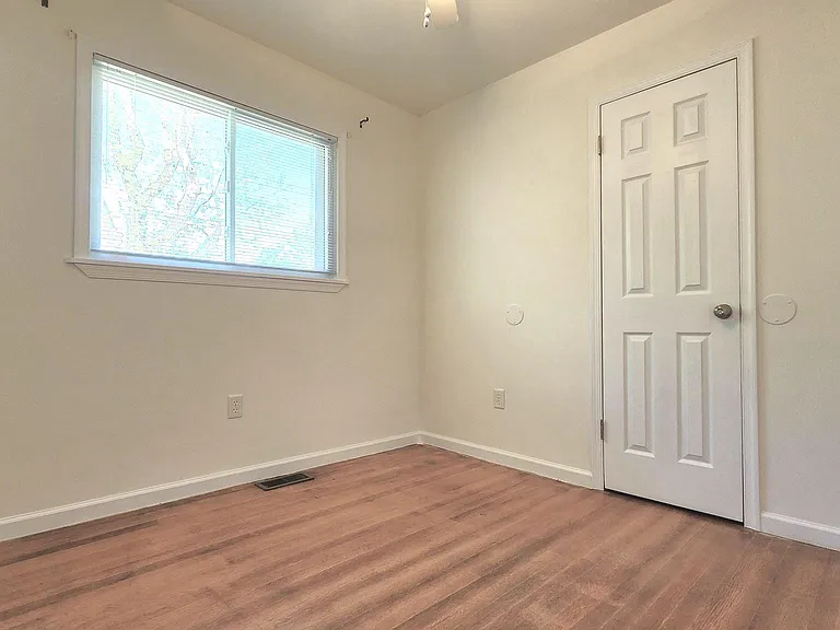 5 Glenwood Dr — Photo 27