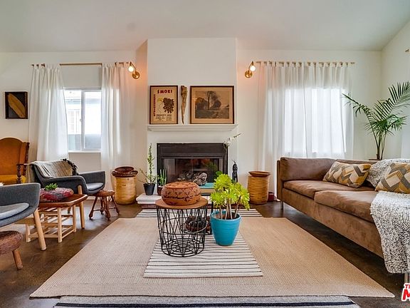 4th image of 5167 Dahlia Dr