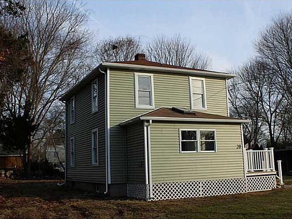 2nd image of 20 Stedman Ct