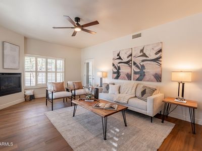 5450 E Deer Valley Dr UNIT 1208, Phoenix, AZ, 85054