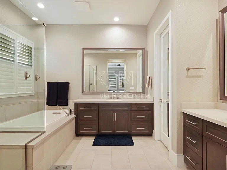 2933 Valencia St — Photo 29