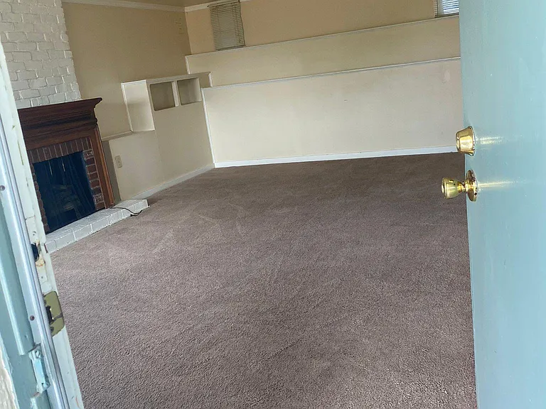 5824 Tehama Ave — Photo 2