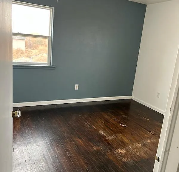 3617 W F St — Photo 8