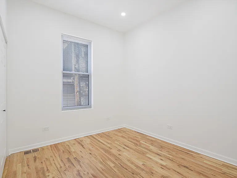 1102 N Hermitage Ave #CH — Photo 11