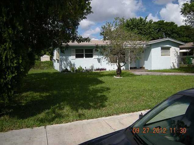 2nd image of 2431 SW 42nd Ter