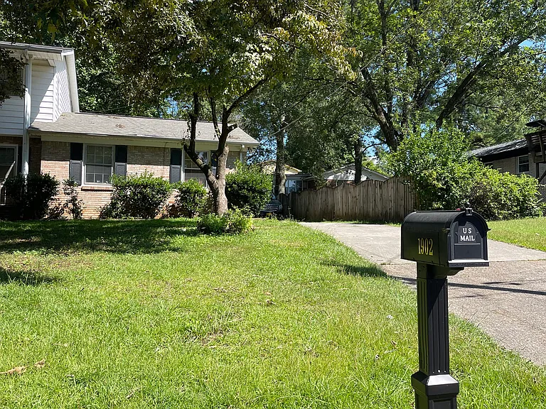 1902 Forney Dr NW — Photo 12