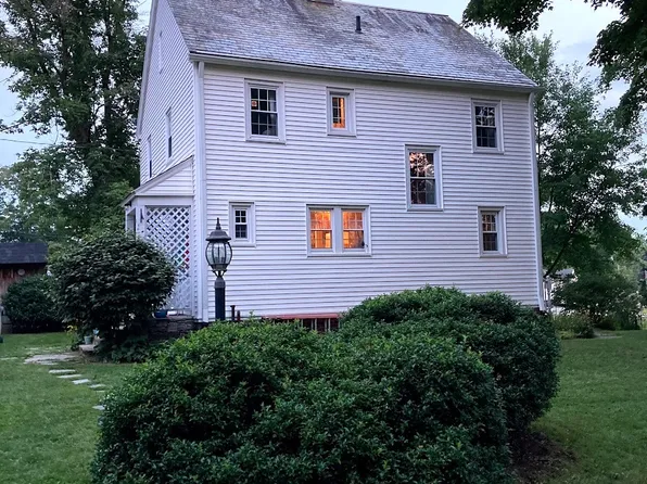 19 Church Street, Plainfield, CT 06374