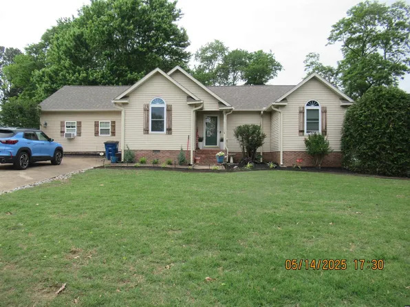 116 N Virginia Ave, Martin, TN 38237