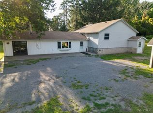 1343 Casey Rd, Basom, NY 14013