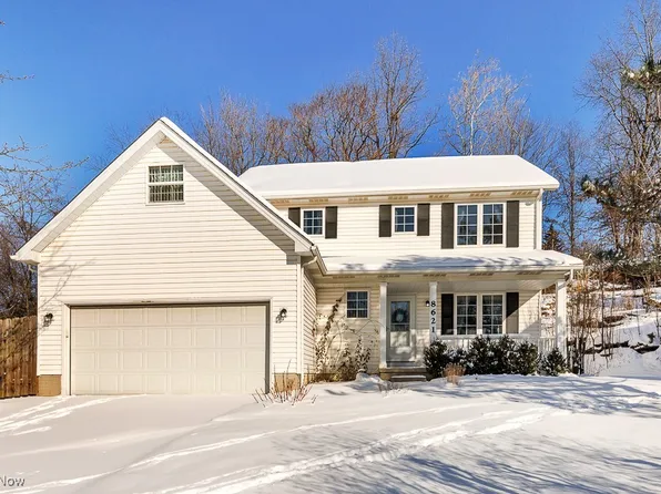 8621 Cherie Dr, Garfield, OH 44125