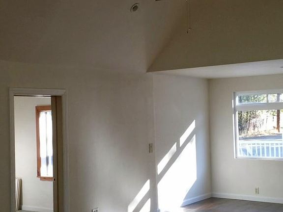 4th image of 609 Dillon Ct
