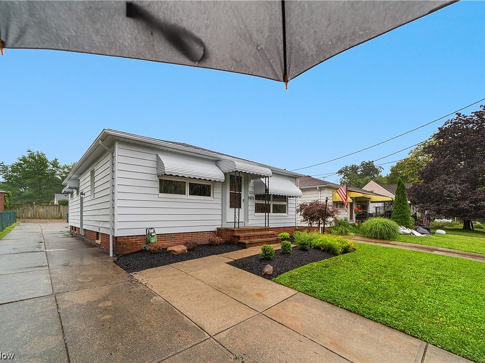 9821 Snow Rd, Parma Heights, OH 44130 Zillow