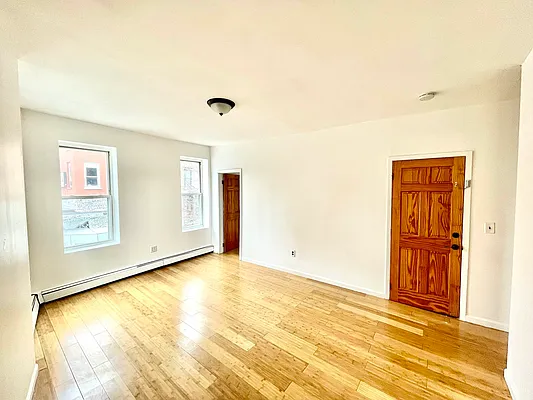 Rented by Pear NYC LLC | media 22