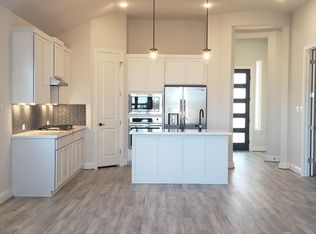442 Huntwick Dr, Boerne, TX 78006