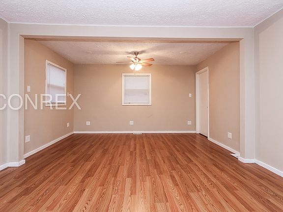 3rd image of 3913 N Faculty Dr