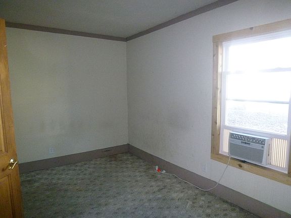 5th image of 2234 Washington Ave