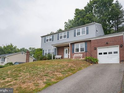 2230 Hillside Ln, Aston, PA, 19014