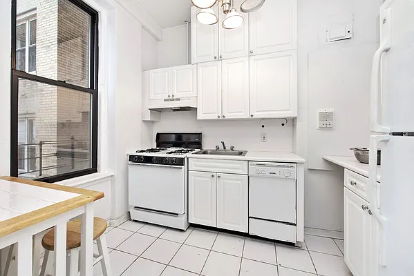 Sold by Keller Williams NYC | media 5