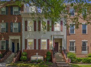 1602 Hunting Creek Dr #A, Alexandria, VA 22314