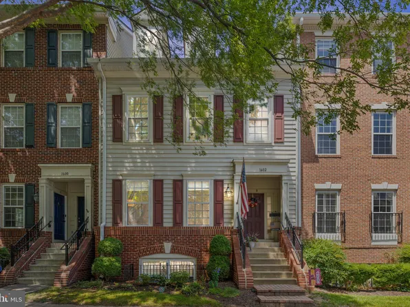 1602 Hunting Creek Dr #A, Alexandria, VA 22314