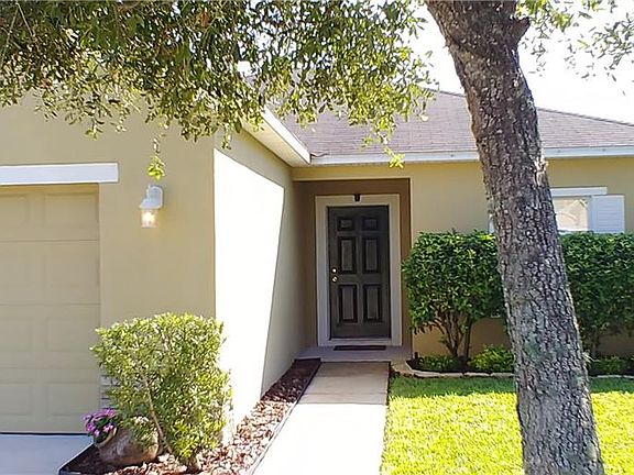 2nd image of 3127 Dasha Palm Dr