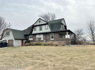 1083 S Van Buren Rd, Reese, MI 48757