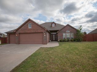 11 Cedar St, Kiefer, OK 74041