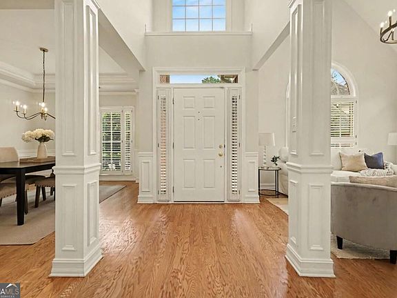 4th image of 1591 Oak Park Cv