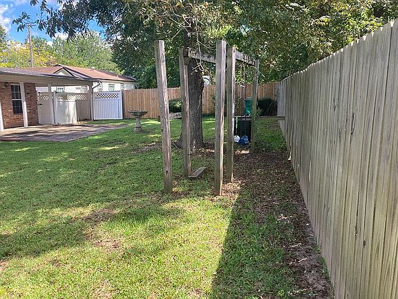4th image of 315 Kilgore Dr