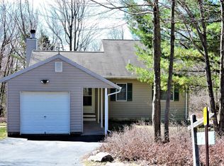 140 Buck Hill Rd, Blakeslee, PA 18610