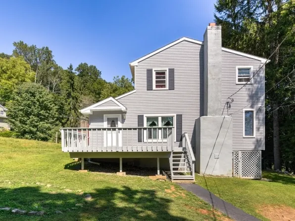 191 Lakeside Dr, Liberty Twp., NJ 07823