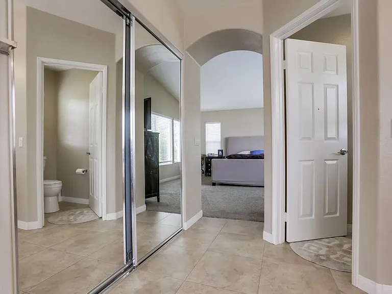 10019 Kika Ct — Photo 15