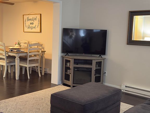 3rd image of 1815 Edinburgh St