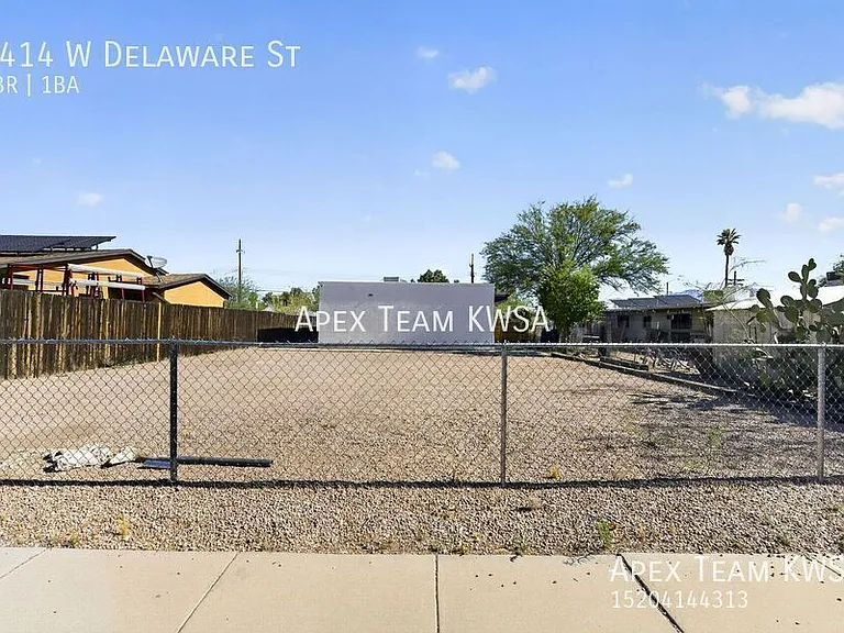 1414 W Delaware St — Photo 30
