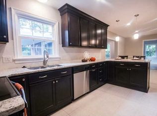 717 Nottingham Dr, Virginia Beach, VA 23452