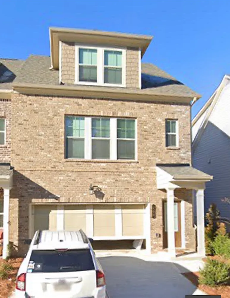 3 bed, 3.5 bath, 1881 sqft, $2,950 — Photo 1