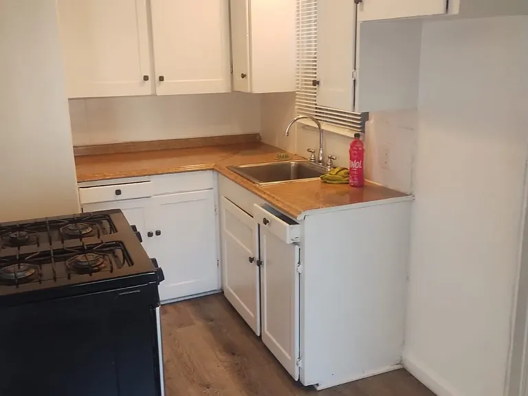 3672 Main St — Photo 5