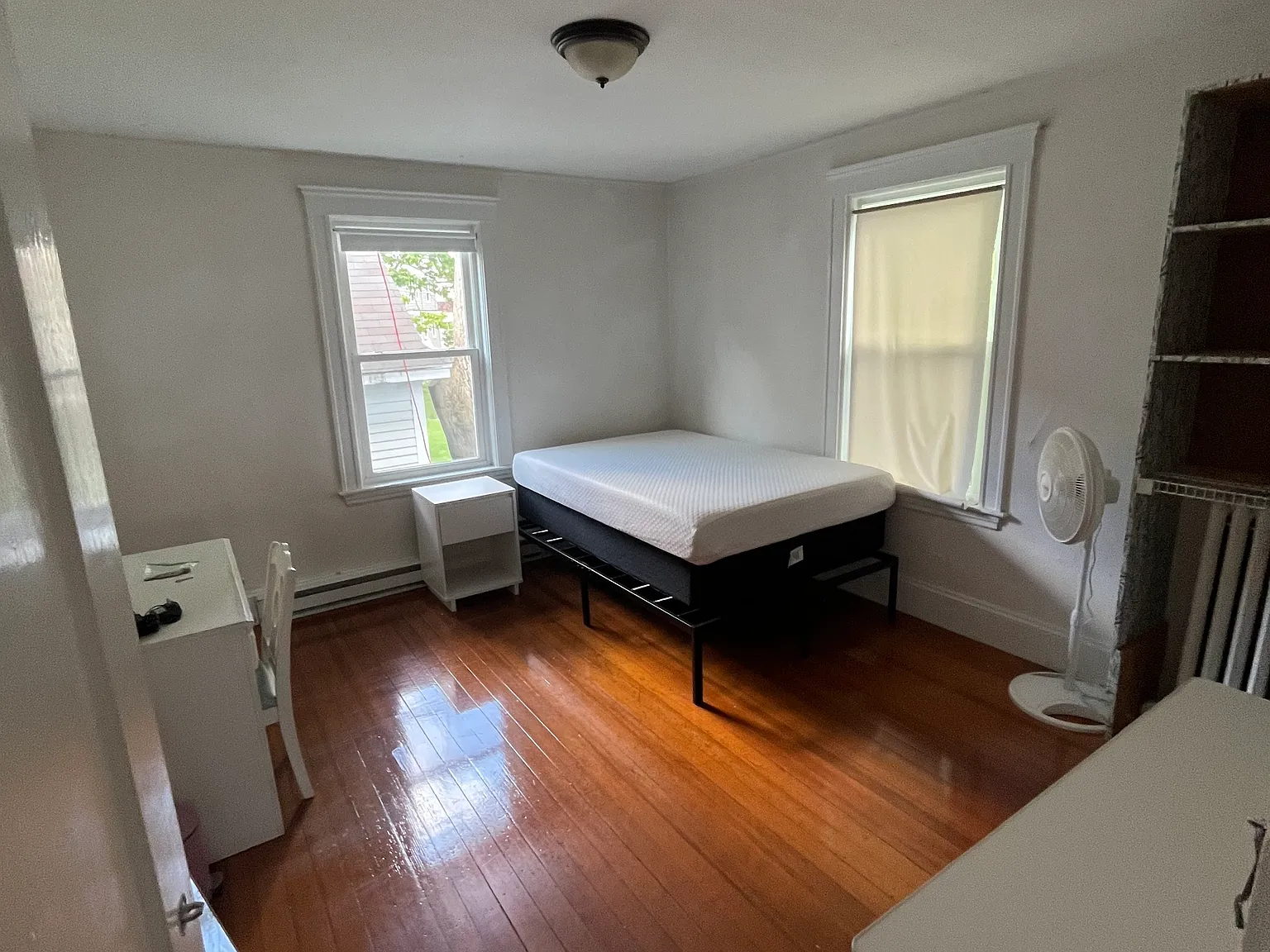 3 bed, 1200 sqft, $3,500 — Photo 4