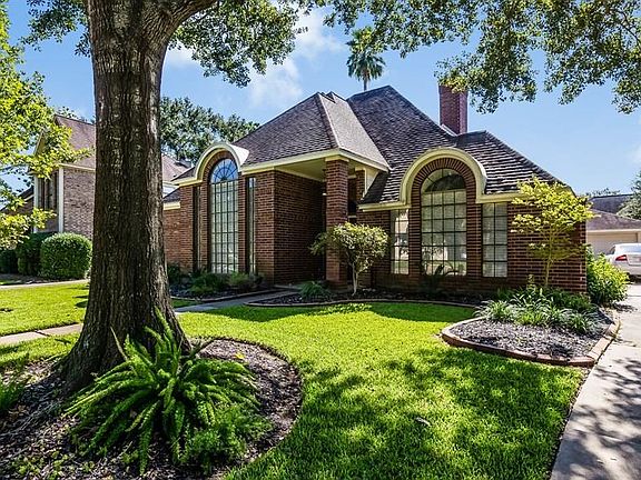 2nd image of 20327 Pittsford Dr