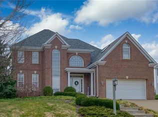 521 Tree Line Dr, Gibsonia, PA 15044